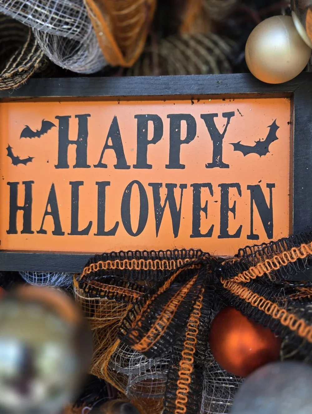 Bubbly Halloween Wreath